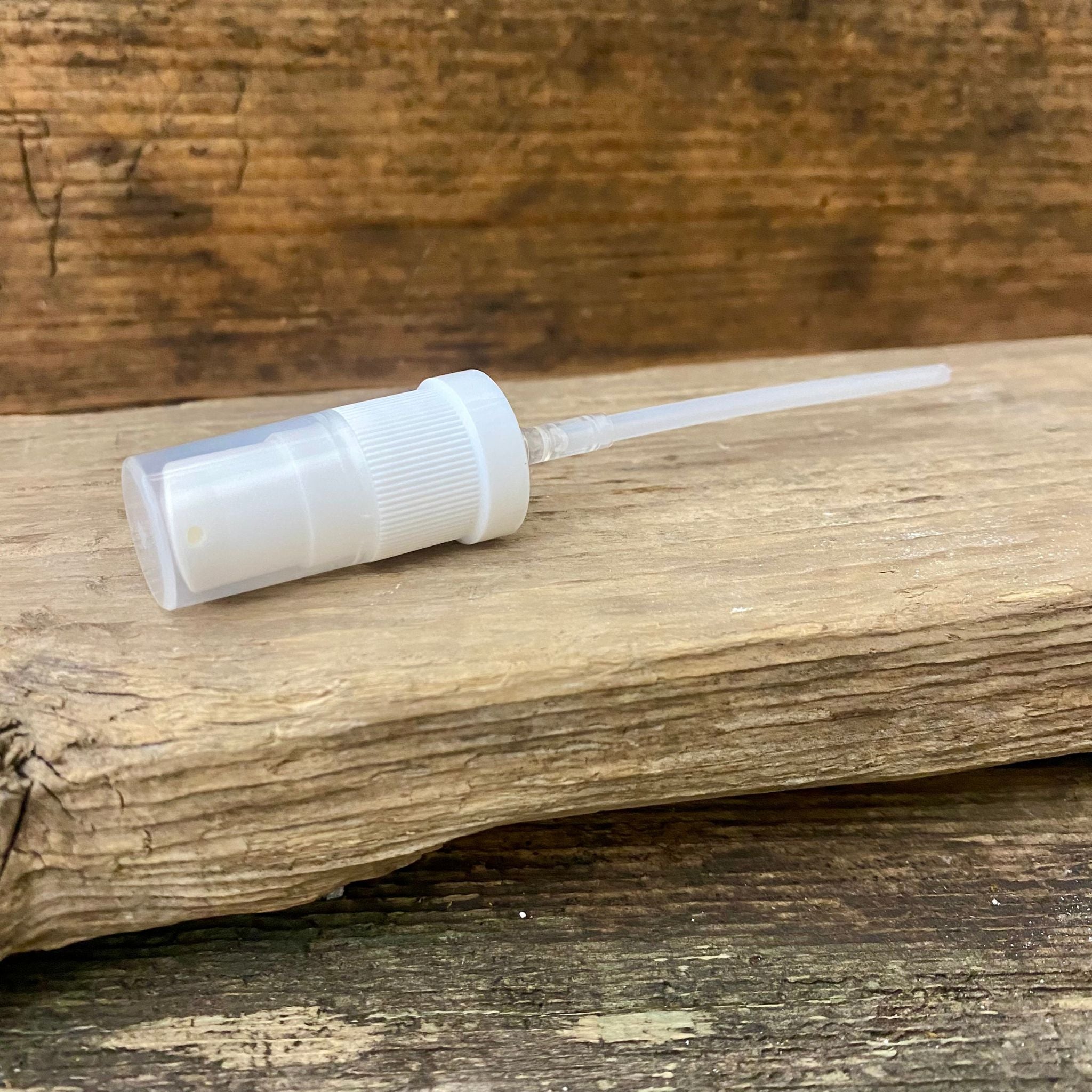 Lotionpumpe weiß für DIN18