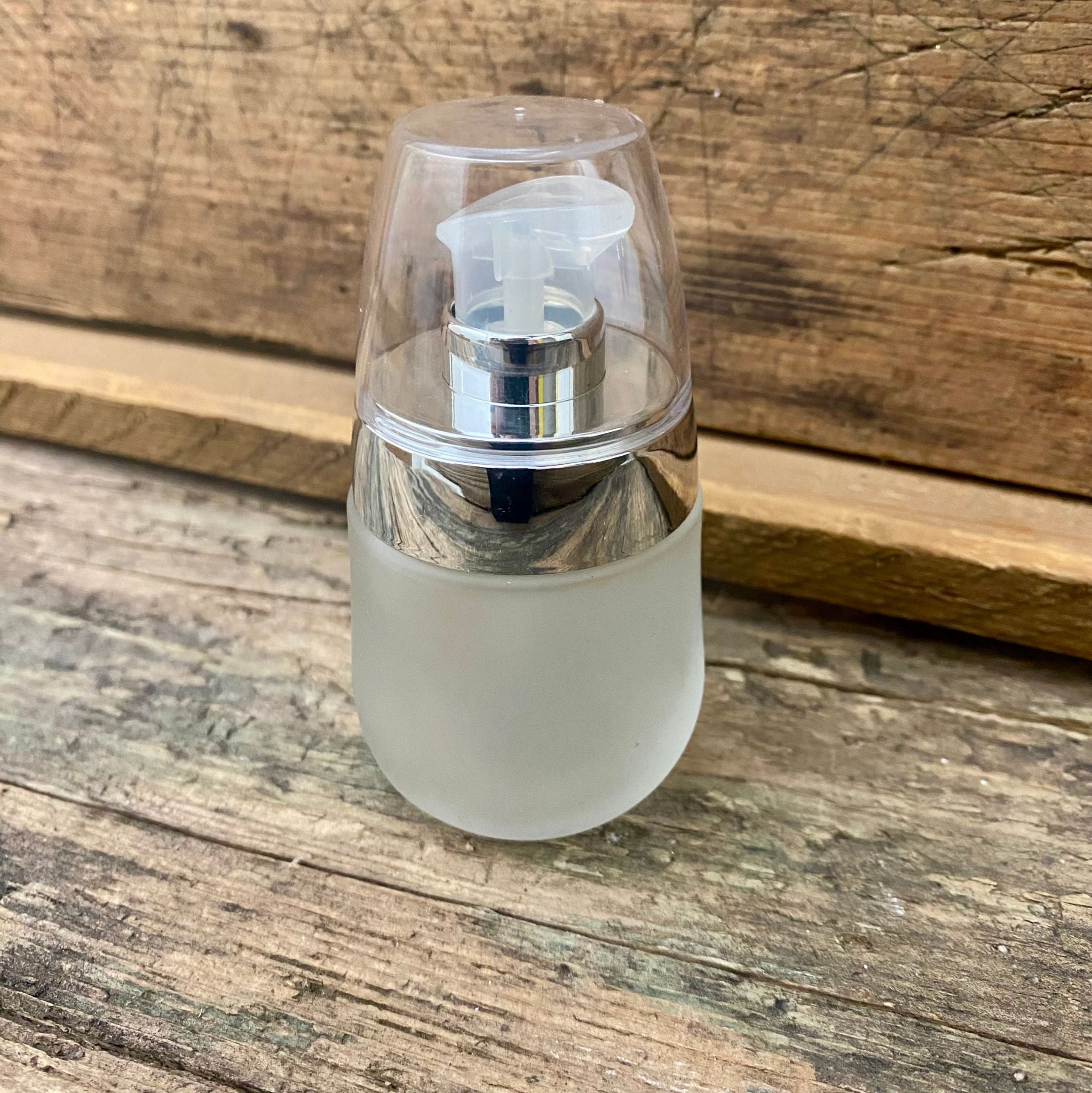 Glasflakon Nelly 30 ml, Lotionpumpe